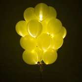 Светящиеся жёлтые шарики